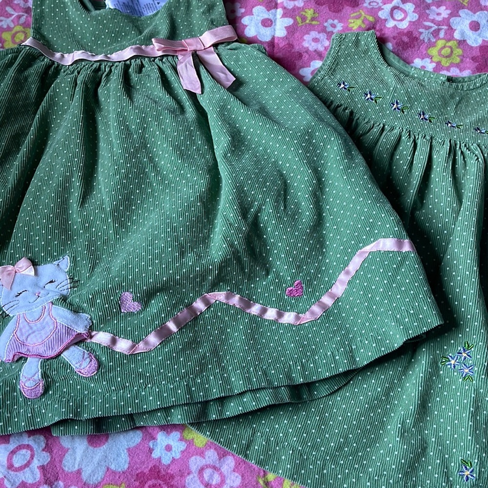 Cute twin dresses for girls !! 💚